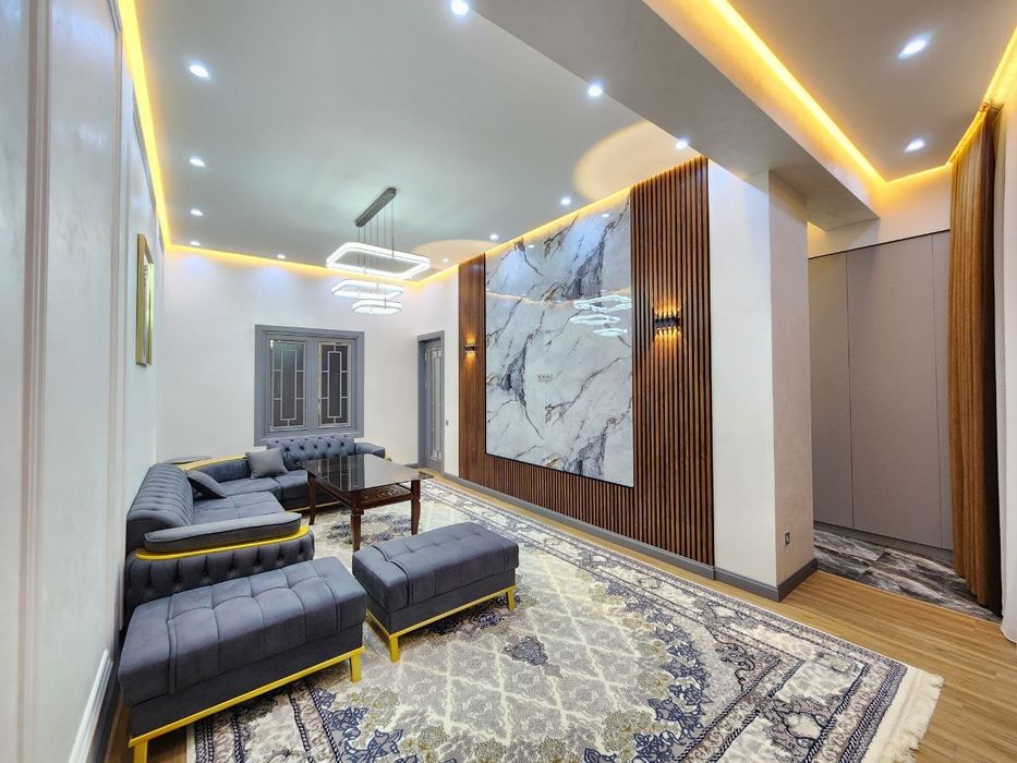 Продаётся 3х Комнатная квартира по адресу Мархабо