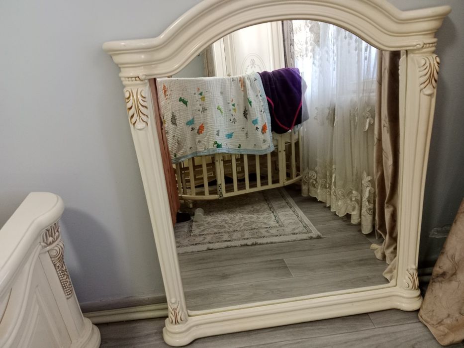 Продам спальный гарнитур