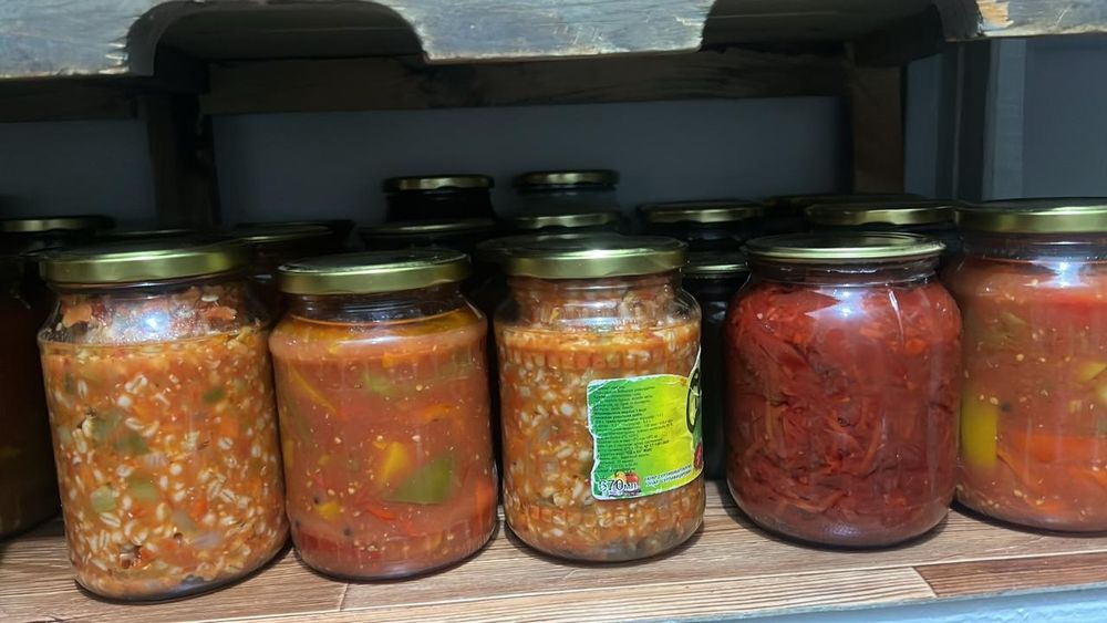 Продается маринованные огурцы и помидоры