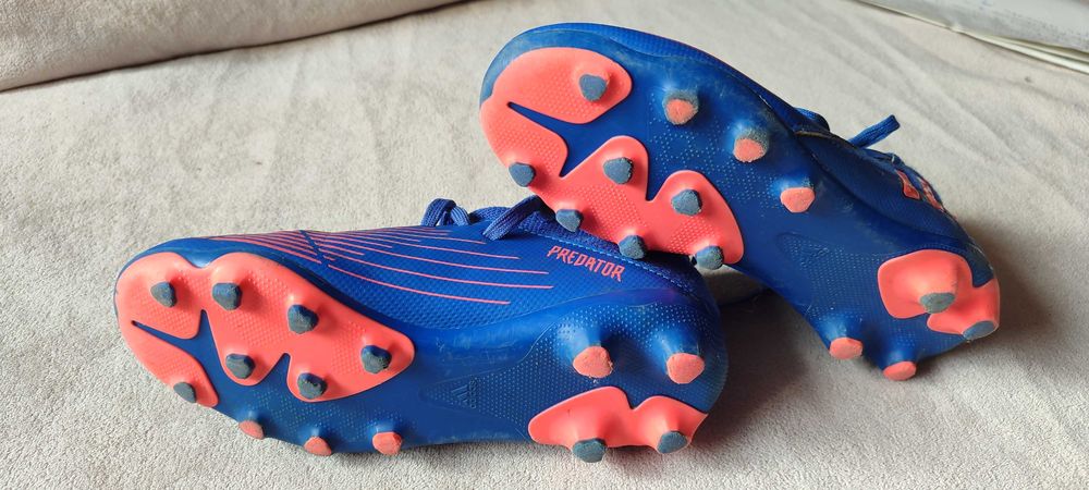 Бутонки NIKE Mercurial размер 35,ADIDAS размер 32, Стоножки Umbro 36,5