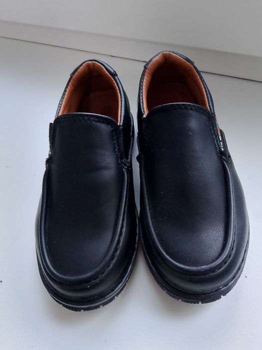 Продам обувь для мальчика