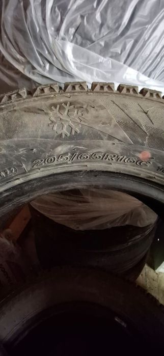 Астана. Продам шины , зима , липучка .