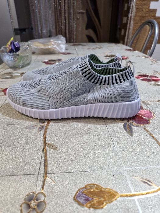 Продам женские мокасины, новые