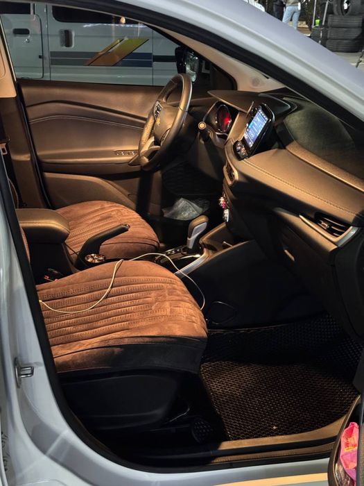 Tracker Трекер 2 Продою своего белого медвежонка