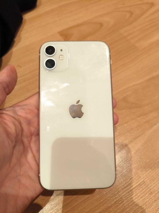 Iphone 11 в отличном состоянии