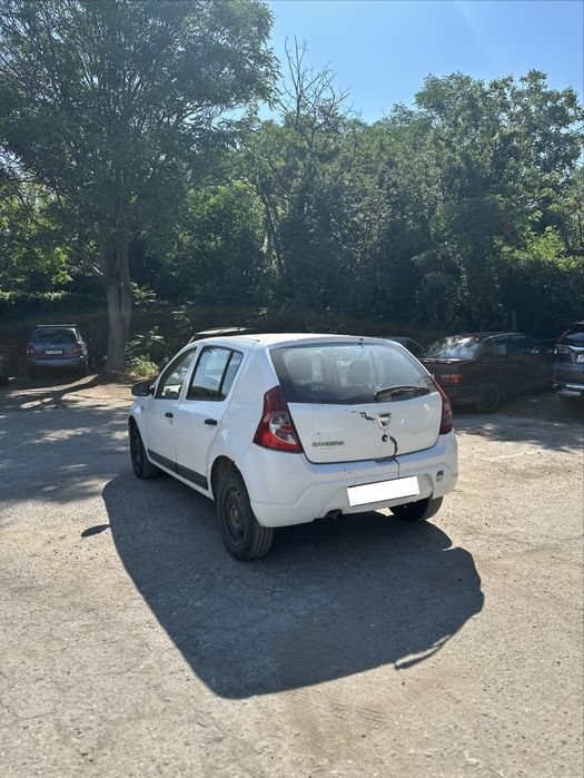 Dacia Sandero 1.2 НА ЧАСТИ