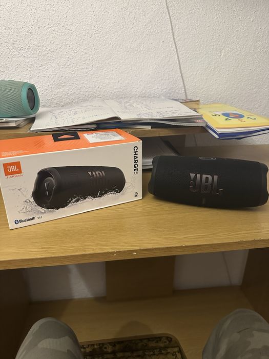 Vand boxa jbl charge 5