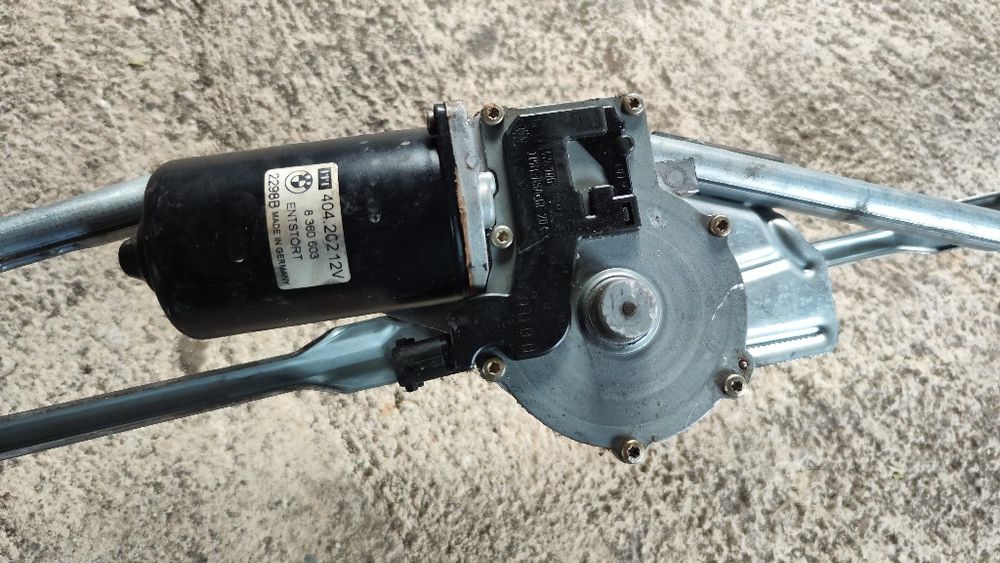 Механизъм за чистачки с моторче за БМВ е39