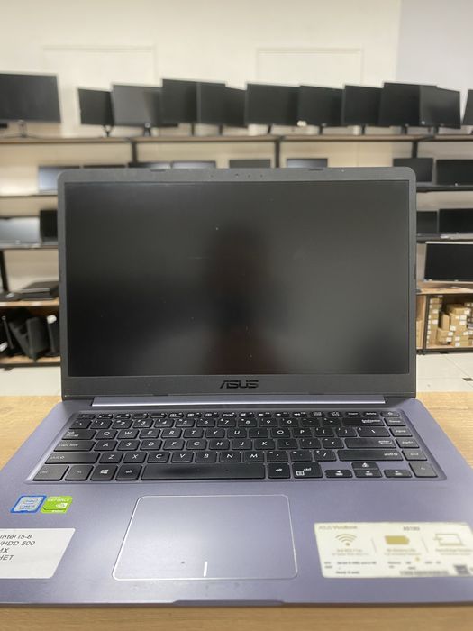 Ноутбук Asus i5-8/RAM4/HDD500/GeForce940MX