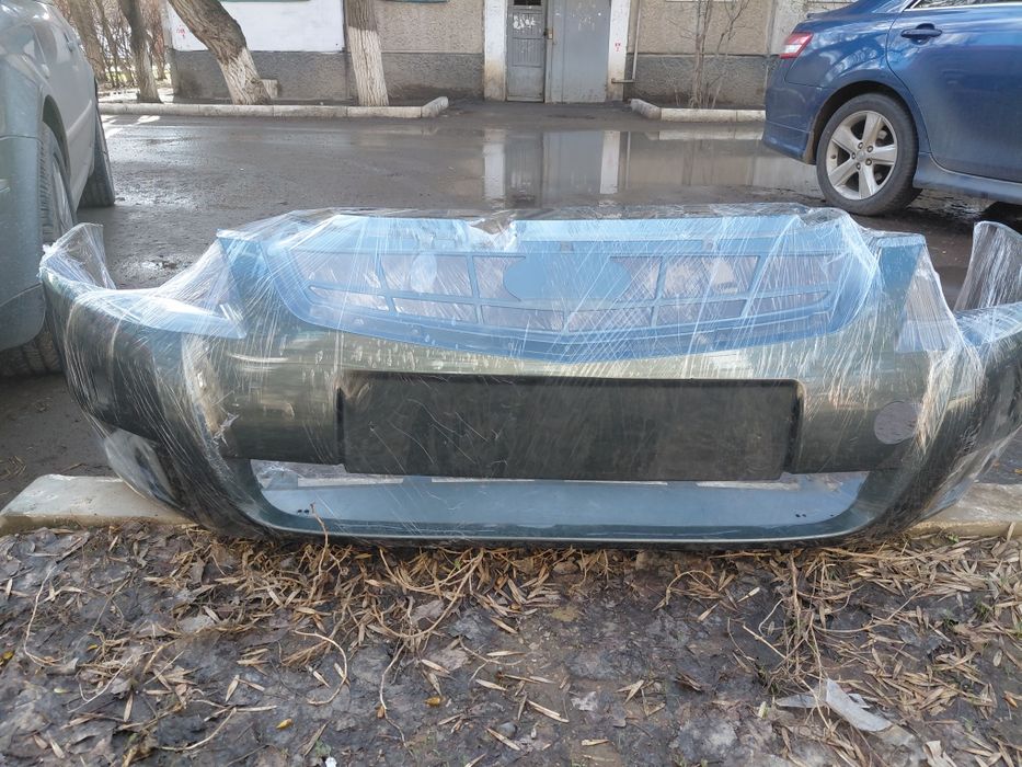 Бампер приора...