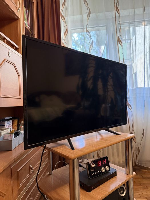Televizor Full HD, Dolby Audio, 101cm