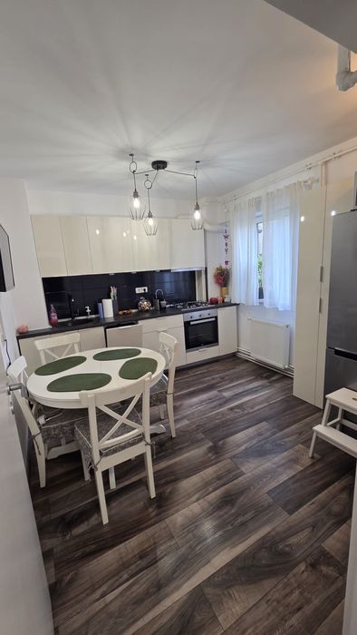 Inchiriez apartament 2 camere Militari