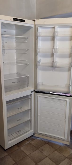 Продам холодильник LG