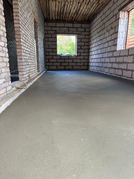 Стяжка полусухая, стяжка для склада.