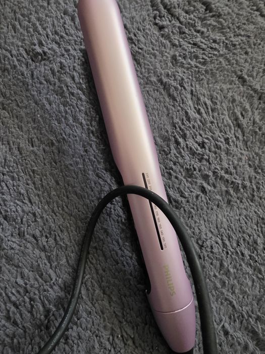 Placă de îndreptat părul Philips, Seria 5000, ceramică cu ulei de argan, roz deschis