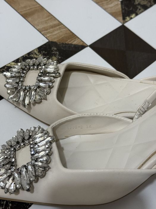 Танкетка цвета Беж