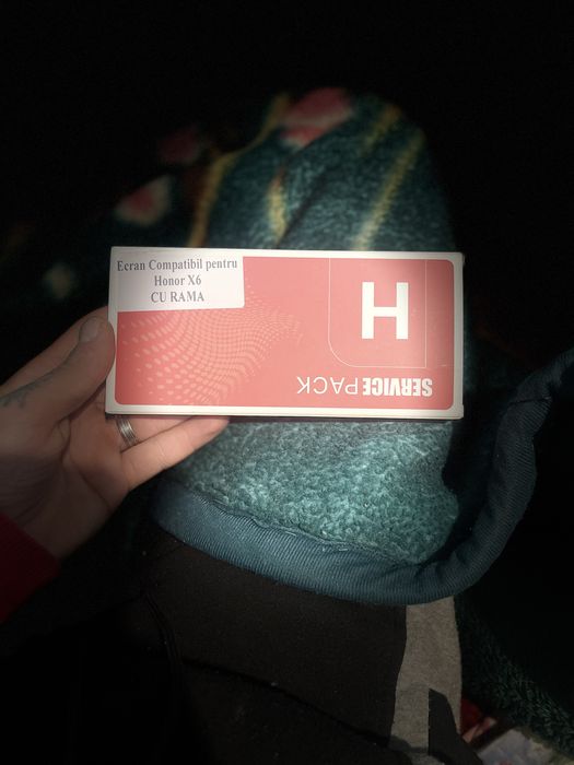Vând Display cu ramă HONOR X6
