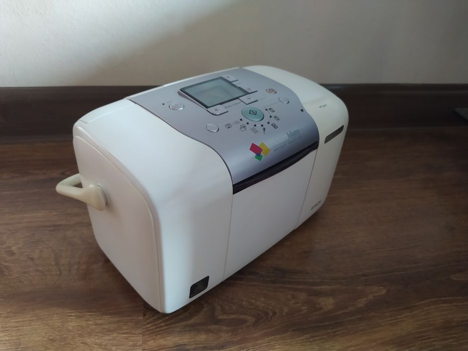 Фотопринтер Epson PictureMate 100