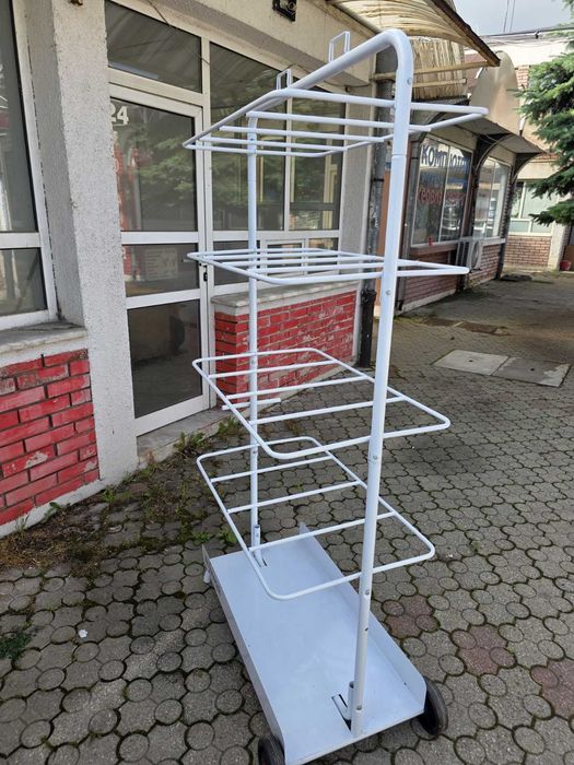 Стелаж за пантофи