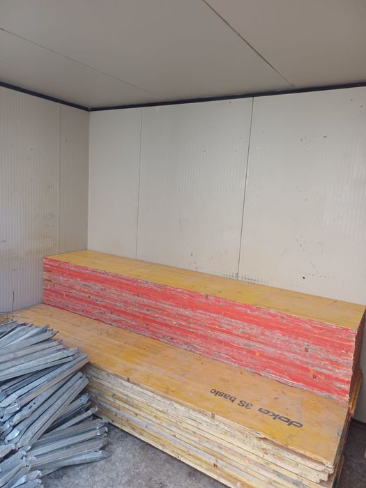 Vànd panouri doka si montanți