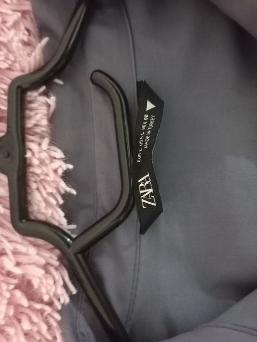 Платье серое  Zara