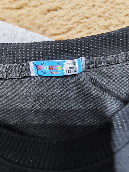 Продам новые лонгсливы на мальчика