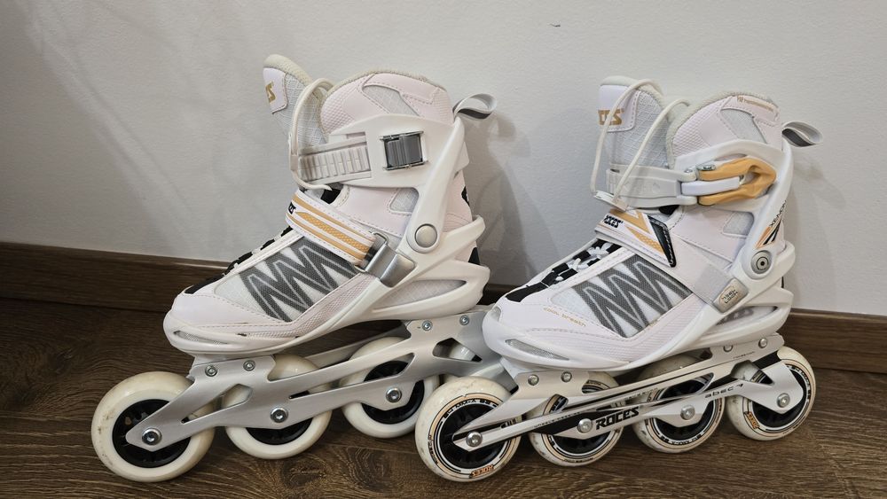 Role ROCES Xenon 2.5W marime 36