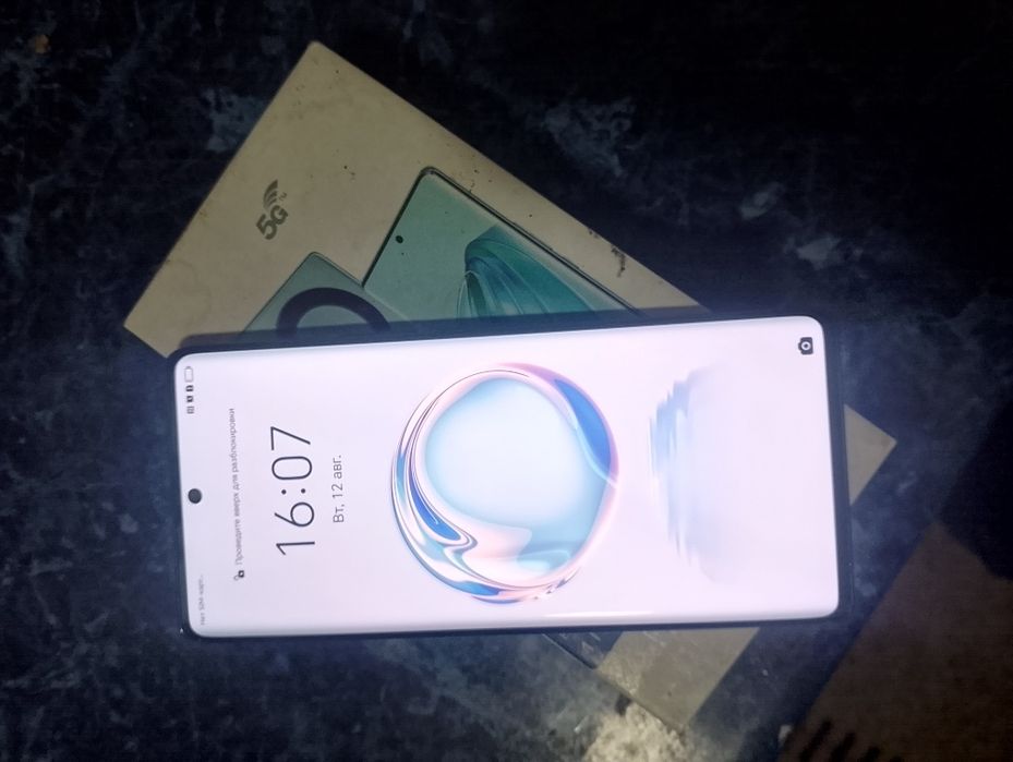 Honor x9a  5G  8.256g хорошем состоянии все родной с коробка документ