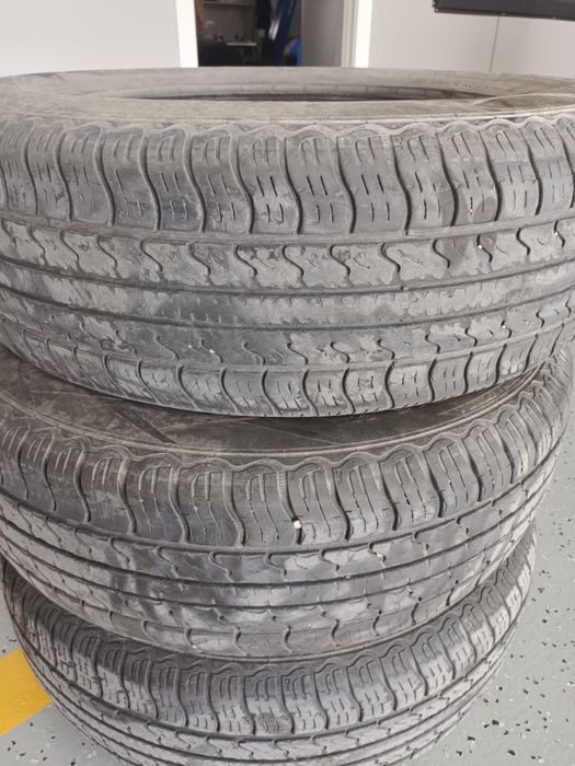 продаются колеса 215/70 R16