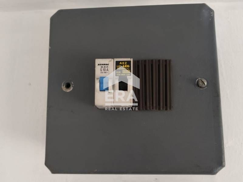 Дава се под наем Гараж / Паркомясто в София, Борово - 24 кв.м за 163.2 € - Снимка #6