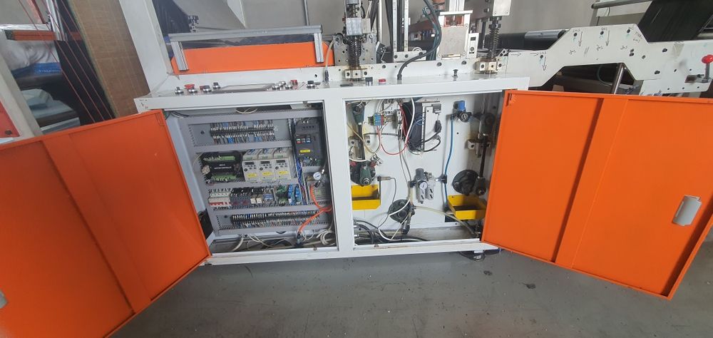 sudeza automata de saci menajeri pe rola