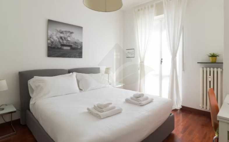 Дава се под наем Двустаен апартамент в Пловдив, Център - 42 кв.м за 153 € - Снимка #2