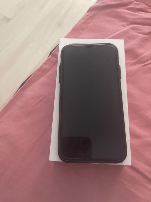 Айфон 11 в отличном состоянии