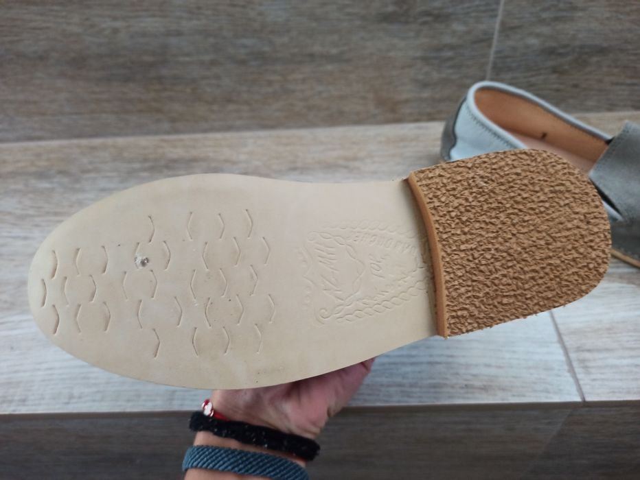 Ниски обувки от естествена кожа и велур