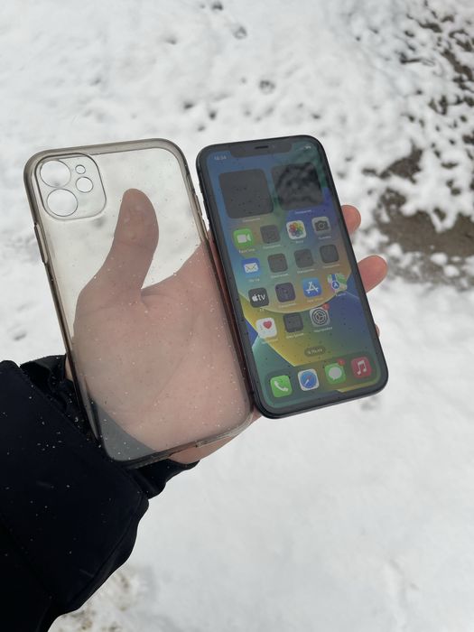 Продам телефон айфон 11