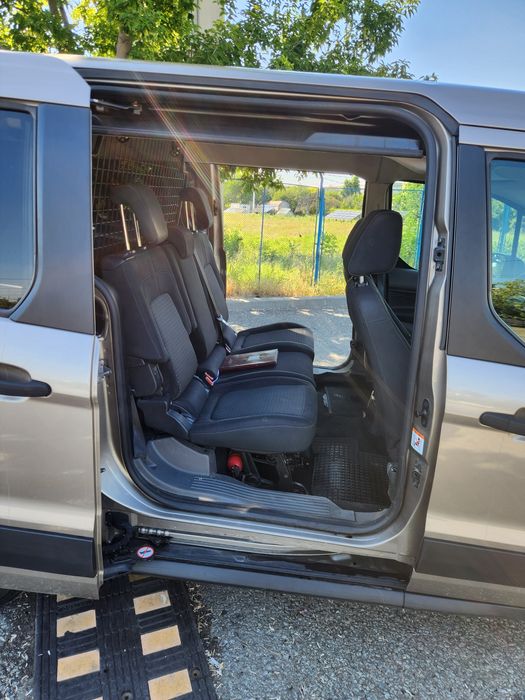 FORD Tourneo Connect 2019 — imagine 5