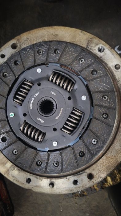 Продам сцепление на гранту