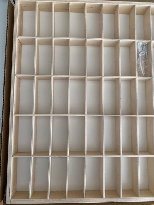 Дефектен дървен рафт, етажерка за колички, 90 отделения, Hot wheels