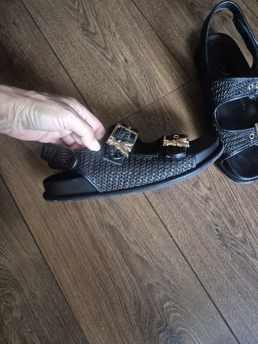 Patrizia Pepe N 40,Pixy N37 чехли естествен велур