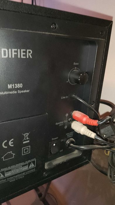 Субуфер с колони,никакви забележки.