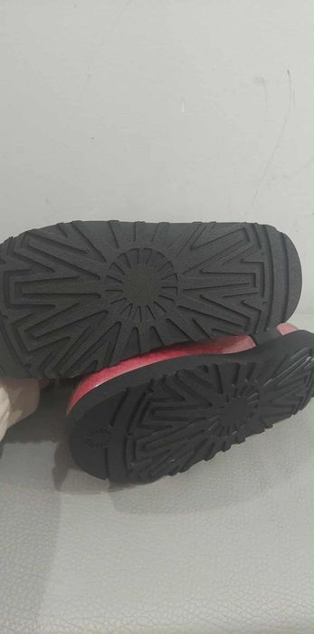 Дамски зимни боти UGG