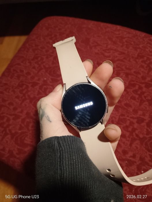 Смарт часовник Samsung Watch4