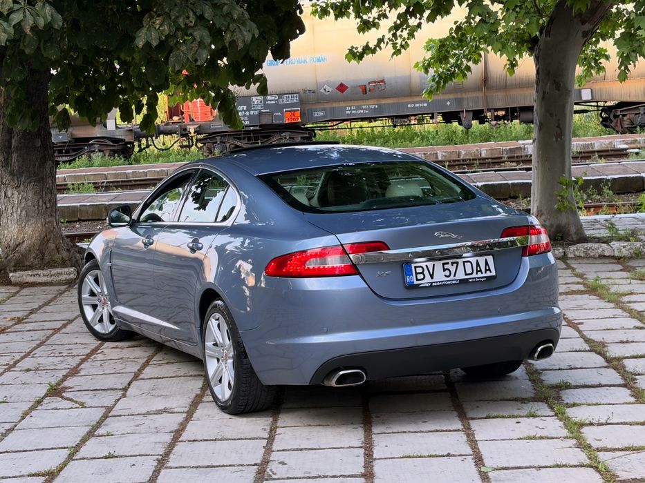 JAGUAR XF 2010 — imagine 4