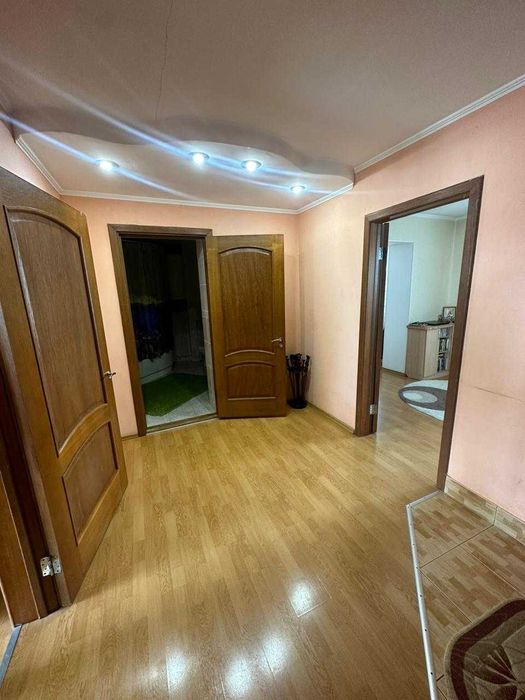 Продам 3 ком квартиру в р-не КСК