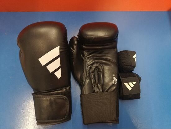 Set Box Adidas: Mănuși, benzi, protecție - produs resigilat Decathlon
