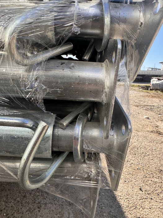 Popi metalici , stalpi zincati toate deschiderile, importator direct