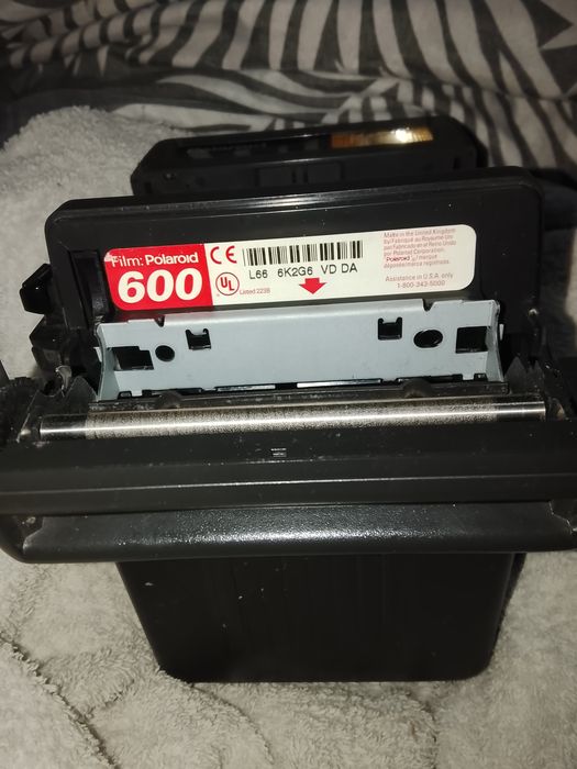 Продается фотоаппарат "Polaroid"