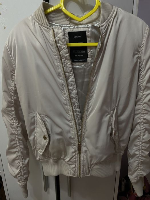 Пролетно яке за момиче BERSHKA