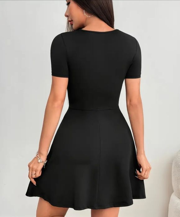 Продам новое платье