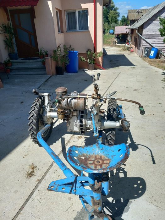 Vând motocoasa BCS